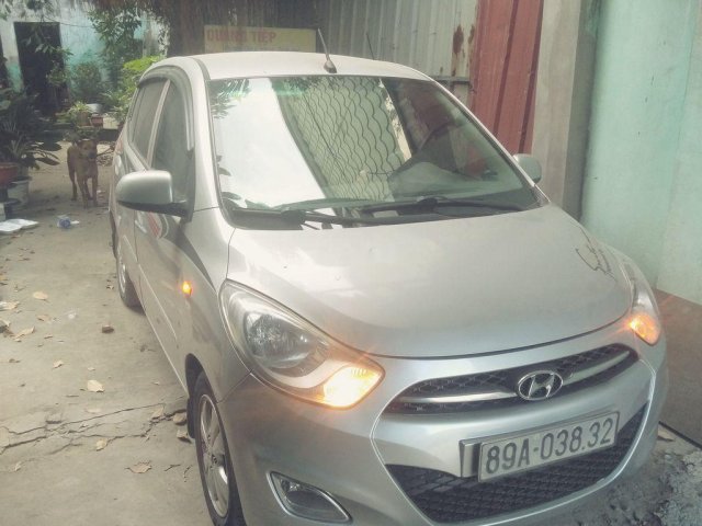 Bán ô tô Hyundai Grand i10 năm 2012, màu bạc, nhập khẩu nguyên chiếc xe gia đình0