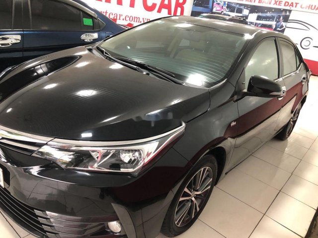 Cần bán xe Toyota Corolla Altis 2019, màu đen, giá tốt