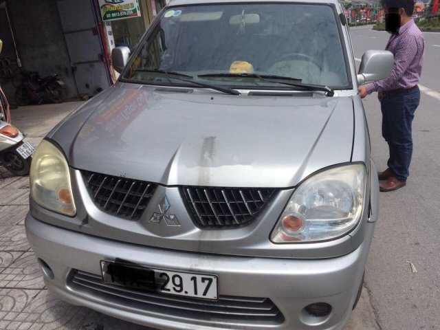 Cần bán gấp Mitsubishi Jolie sản xuất 2005, màu bạc, giá 115tr0