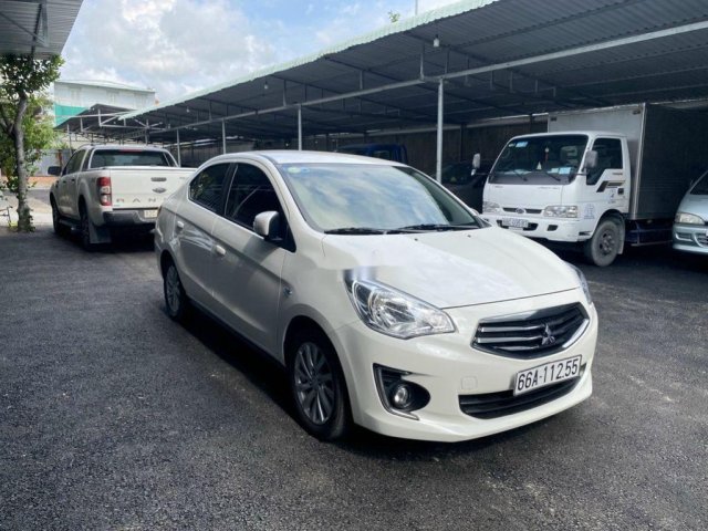 Bán Mitsubishi Attrage 1.2AT đời 2019, màu trắng, xe nhập như mới, 390tr0