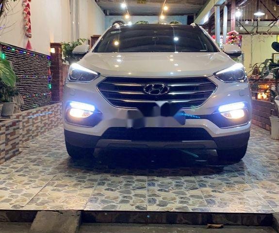 Bán Hyundai Santa Fe đời 2018, màu trắng, giá chỉ 930 triệu0