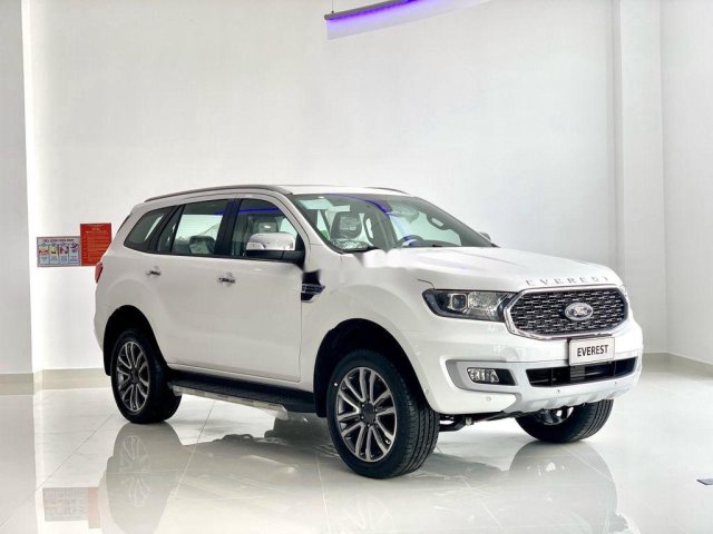 Cần bán Ford Everest sản xuất năm 2021, màu trắng, xe nhập0