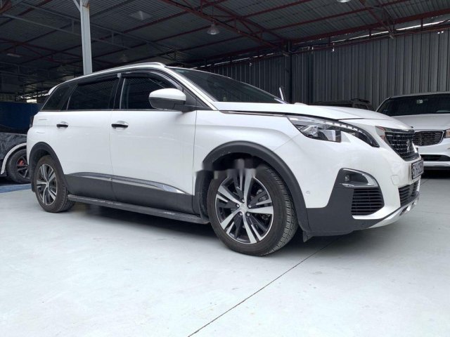 Bán Peugeot 5008 đời 2020, màu trắng xe gia đình0