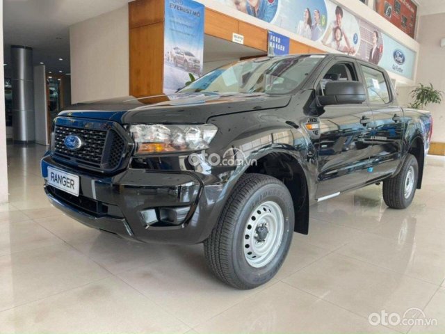 Bán xe Ford Ranger XL 2.2L 4X4 MT sản xuất 2021, màu đen0