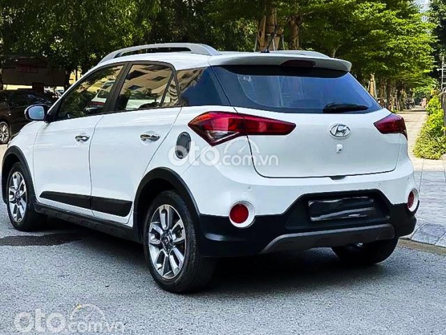 Bán Hyundai i20 Active 2015, màu trắng, xe nhập 0