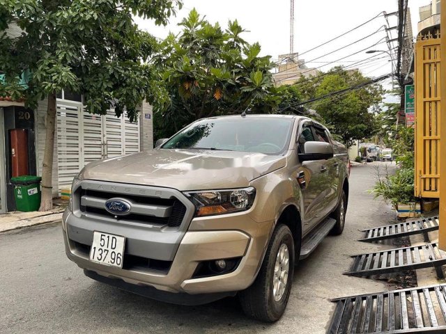 Cần bán lại xe Ford Ranger XLS đời 2017, màu nâu 0