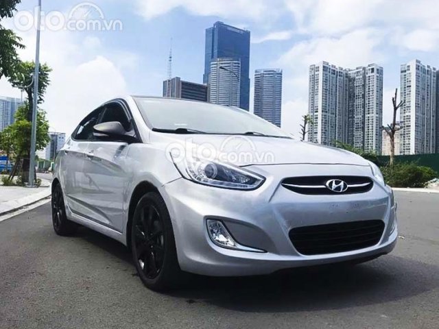 Bán Hyundai Accent 1.4 MT năm 2015, màu bạc, xe nhập số sàn0