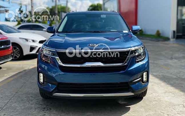 Cần bán Kia Seltos 1.4Turbo Deluxe đời 2021, màu xanh lam0