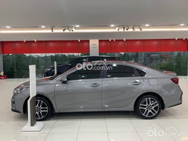 Cần bán xe Kia Cerato 2.0 AT Premium 2021, màu xám0