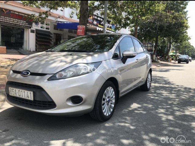 Ford Fiesta sản xuất 2011 xe gia đình, zin nguyên bản giá chỉ 230tr