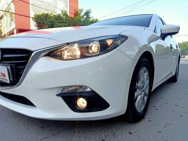 Bán ô tô Mazda 3 năm 2017, giá ưu đãi, động cơ ổn định0