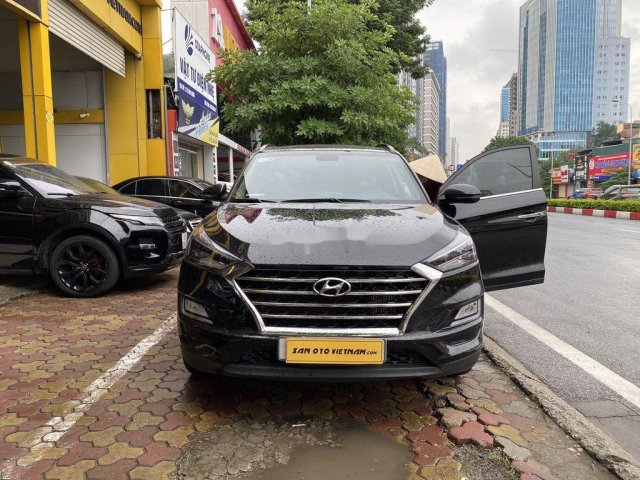 Bán xe Hyundai Tucson sản xuất 2020 xe gia đình, giá tốt