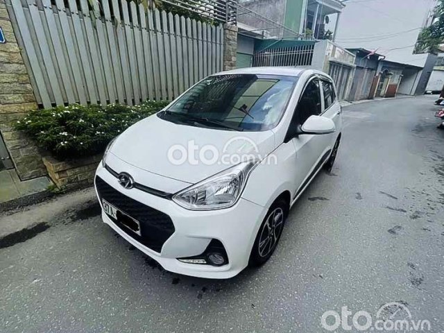 Bán xe Hyundai Grand i10 năm sản xuất 2019, màu trắng  