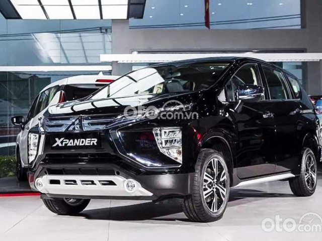 Bán Mitsubishi Xpander 1.5 AT đời 2021, màu đen, xe nhập0
