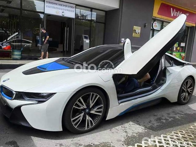 Bán xe BMW i8 1.5L Hybrid năm sản xuất 2015, màu trắng, nhập khẩu nguyên chiếc