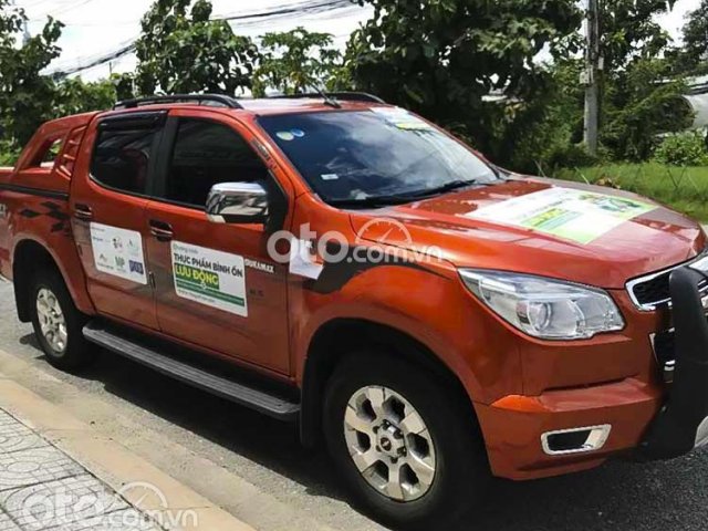 Cần bán gấp Chevrolet Colorado LTZ 2.8L 4x4 AT đời 2015, màu đỏ0