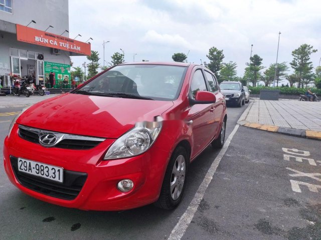 Cần bán gấp Hyundai i20 năm 2010, màu đỏ, nhập khẩu nguyên chiếc, giá chỉ 256 triệu0