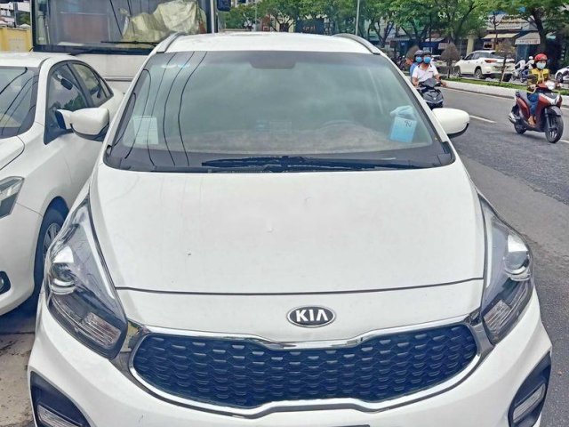 Cần bán lại xe Kia Rondo sản xuất 2019, màu trắng, nhập khẩu nguyên chiếc còn mới0