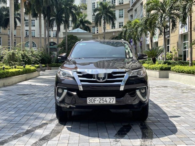 Bán xe Toyota Fortuner đời 2017, màu đen, xe nhập0