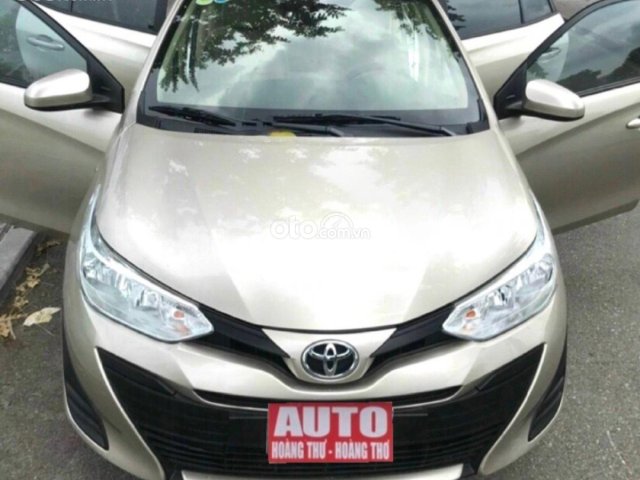 Bán Toyota Vios sản xuất năm 2019, màu vàng cát0