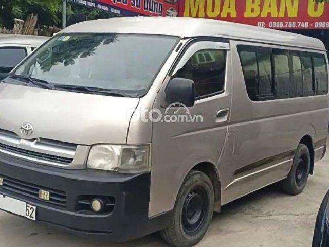 Bán xe Toyota Hiace 2.5 sản xuất 2006, giá chỉ 225 triệu0