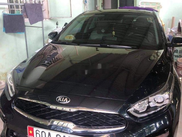 Cần bán gấp Kia Cerato sản xuất 2020, màu đen còn mới  0