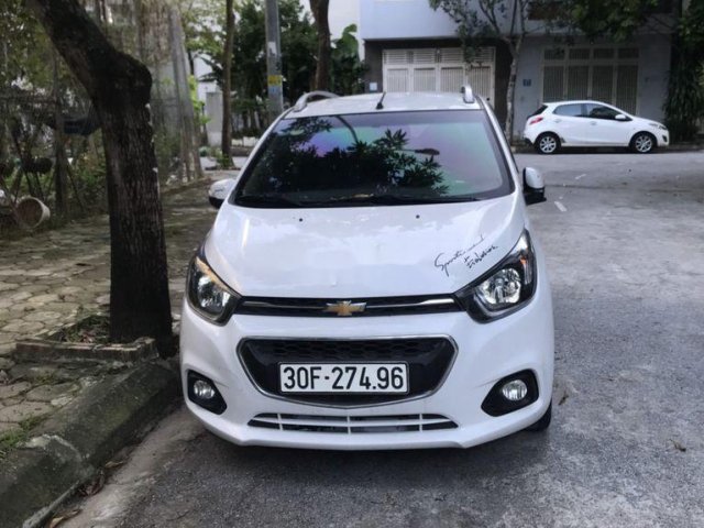 Bán Chevrolet Spark 2018, màu trắng, giá 235tr0