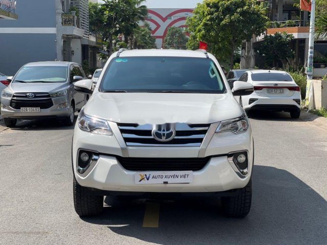 Cần bán lại xe Toyota Fortuner sản xuất năm 2019, màu trắng  0