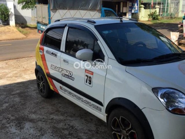 Bán Chevrolet Spark LT 0.8 MT sản xuất 2010, màu trắng