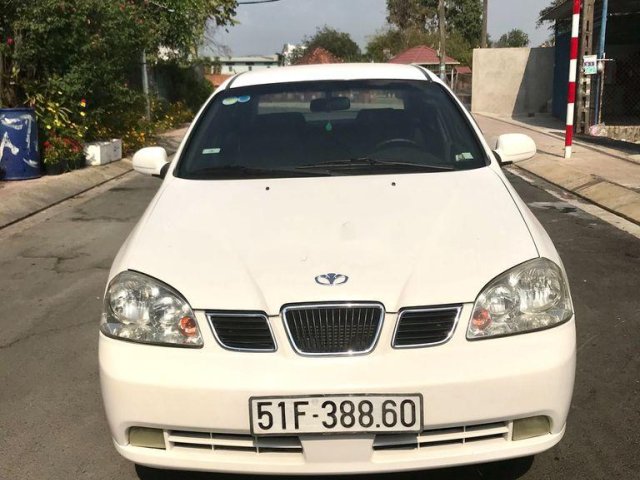 Bán Daewoo Lacetti sản xuất năm 2004, màu trắng giá cạnh tranh0