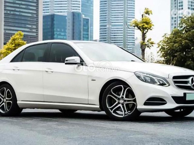 Bán Mercedes năm sản xuất 2015, màu trắng 0