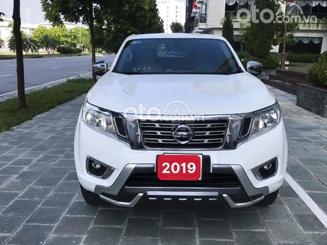 Xe Nissan Navara EL Premium R sản xuất 2019, màu trắng, nhập khẩu nguyên chiếc còn mới, giá chỉ 568 triệu0