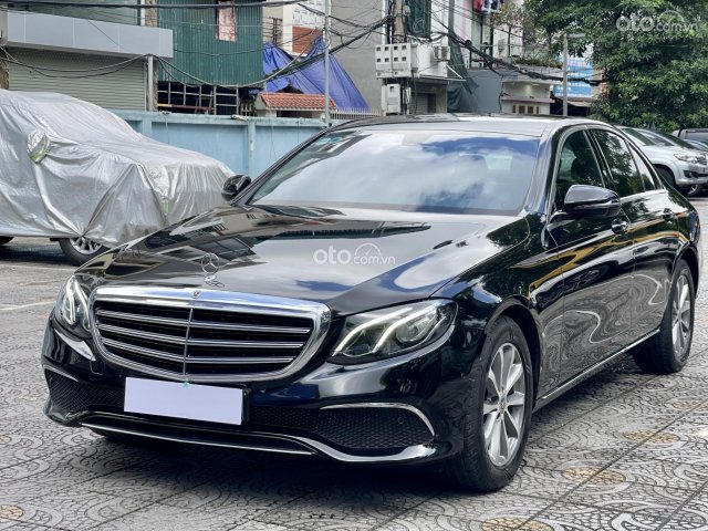 Bán ô tô Mercedes-Benz E200 đăng ký lần đầu 2019 còn mới, giá tốt 1 tỷ 690tr