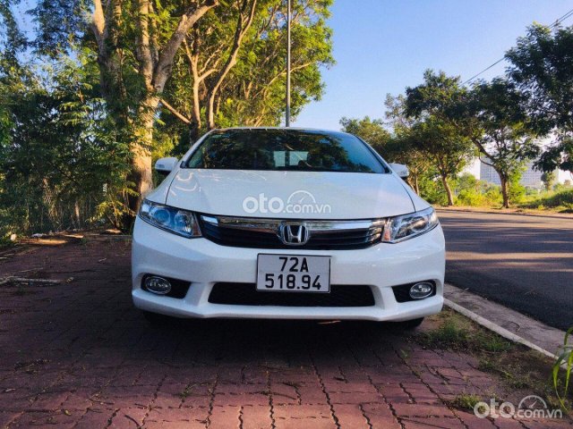 Bán ô tô Honda Civic AT sản xuất 2012, màu trắng chính chủ giá cạnh tranh