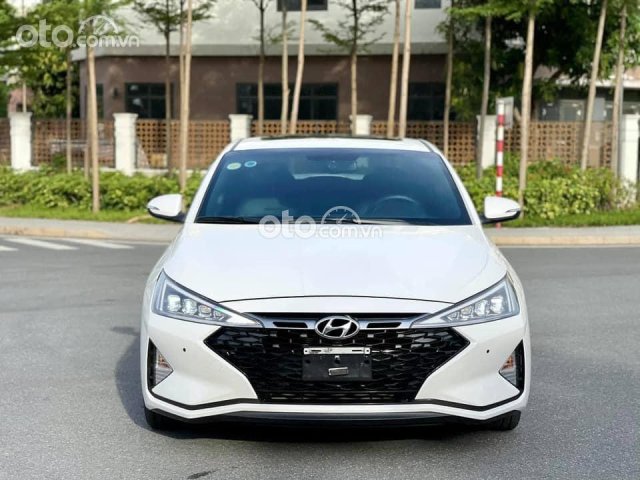 Bán xe Hyundai Elantra Sport 1.6 Turbo, màu trắng, sản xuất 20200