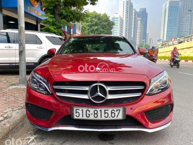 Bán Mercedes C300 năm sản xuất 2016, màu đỏ0