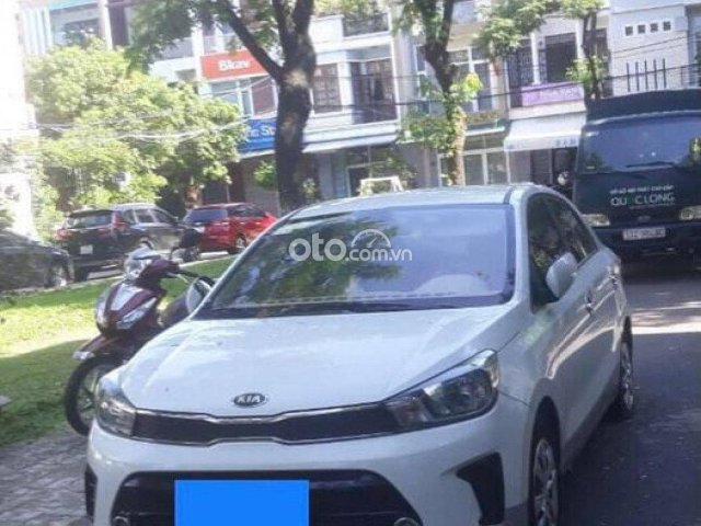 Bán Kia Soluto 1.4 MT 2019, màu trắng