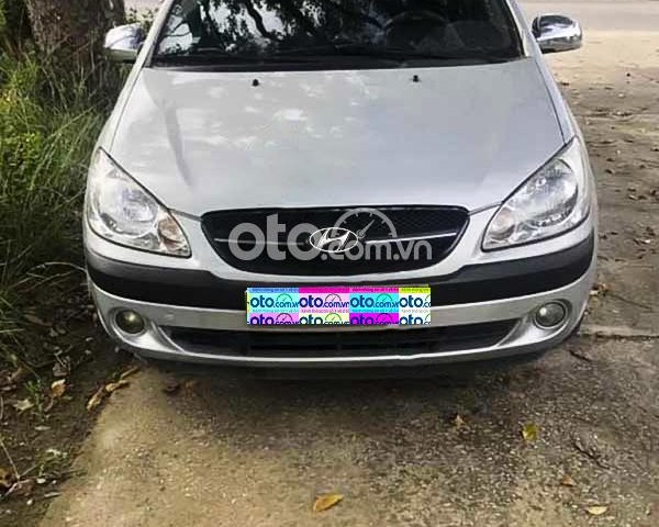 Cần bán xe Hyundai Getz 1.1 MT sản xuất năm 2010, màu bạc, nhập khẩu nguyên chiếc, 174tr0