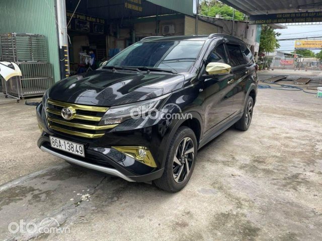 Cần bán xe Toyota Rush năm sản xuất 2019, màu đen số tự động