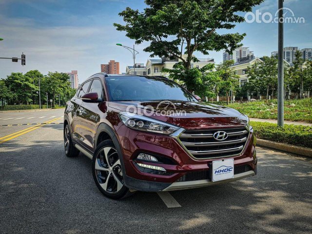 Cần bán gấp Hyundai Tucson năm 2018, màu đỏ còn mới, 798tr0