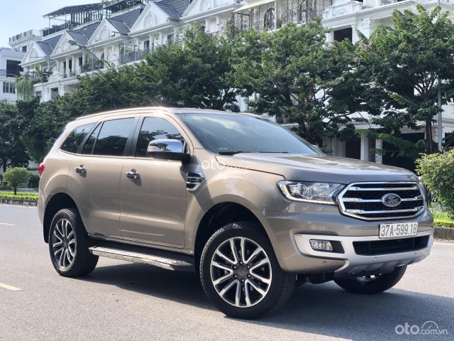 Xe lướt cực chất cần bán xe Ford Everest 2.0L titanium 4x2 AT năm sản xuất 2019