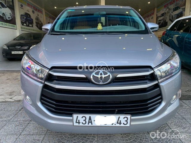 Bán Toyota Innova sản xuất năm 2019, màu bạc xe gia đình, giá chỉ 585 triệu