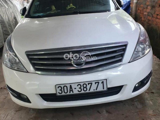 Bán ô tô Nissan Teana 2.0 AT năm sản xuất 2009, màu trắng, xe nhập số tự động, giá tốt0