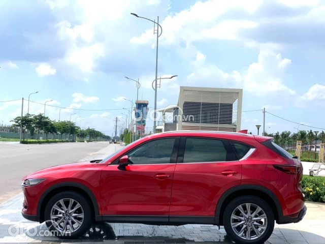 Bán Mazda CX 5 2.5 Premium Sinature năm 2020, màu đỏ