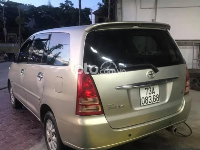 Cần bán gấp Toyota Innova G 2008, màu bạc0