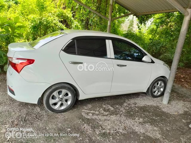 Cần bán Hyundai Grand i10 đời 2019, màu trắng số sàn, giá 285tr