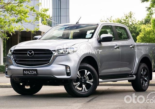 Bán Mazda BT 50 1.9L AT 4x2 năm 2021, màu xám0