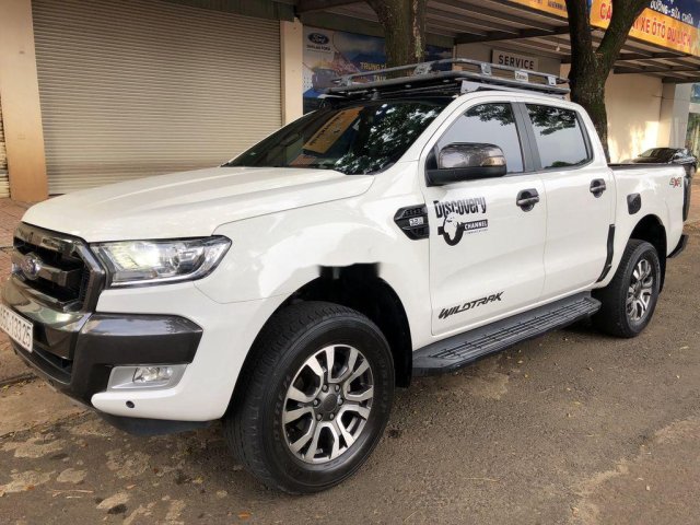 Cần bán lại xe Ford Ranger Wirdtrak 3.2 2017, màu trắng, nhập khẩu nguyên chiếc, giá tốt0