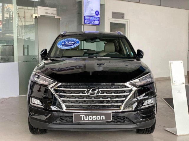 Bán Hyundai Tucson sản xuất năm 2021, màu đen0