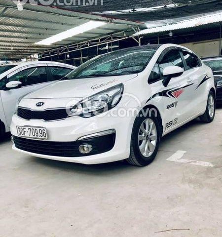 Bán Kia Rio sản xuất 2016, màu trắng, nhập khẩu nguyên chiếc số sàn, giá chỉ 388 triệu